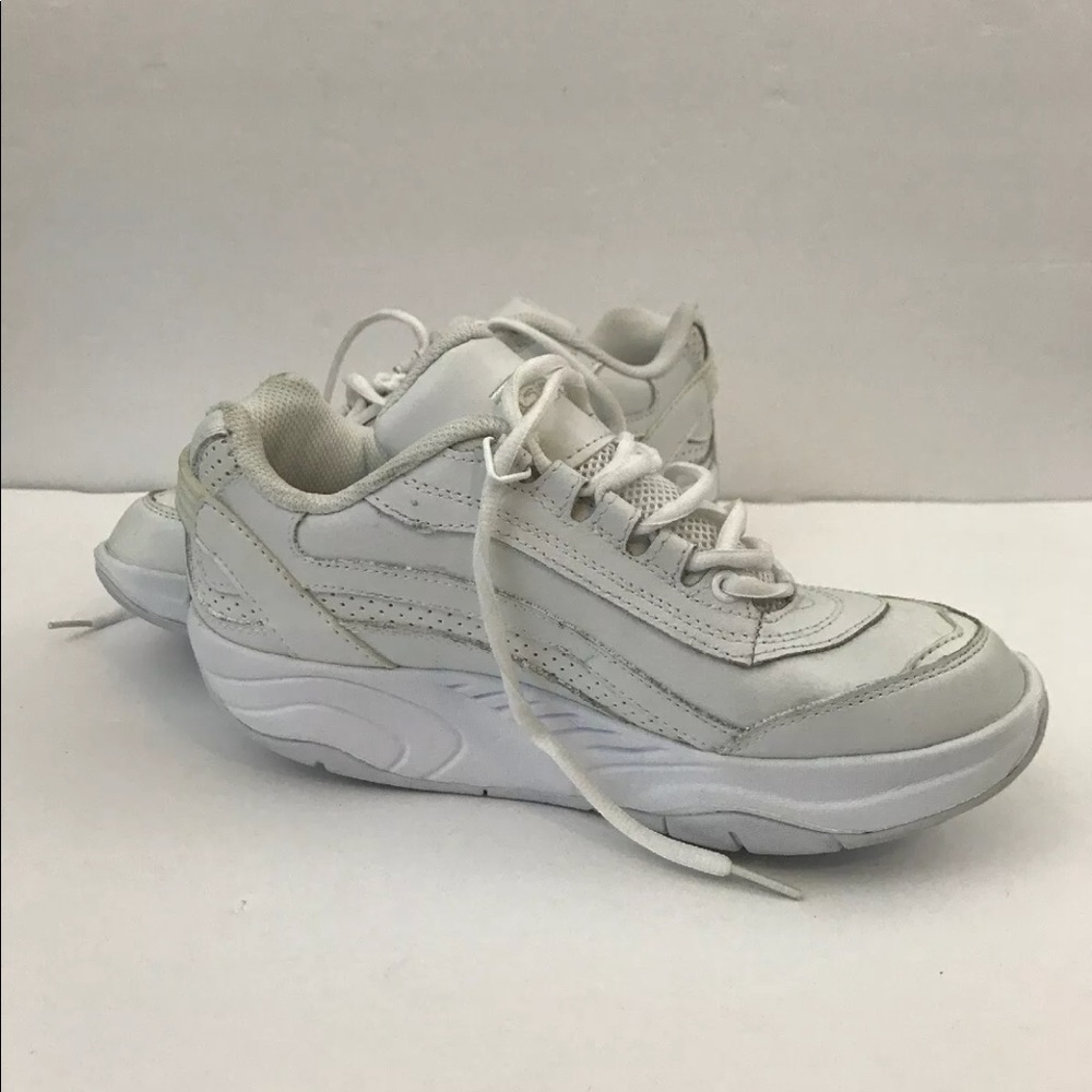 Thera Shoe TS Shape Up Shoe size 8.5 white walking